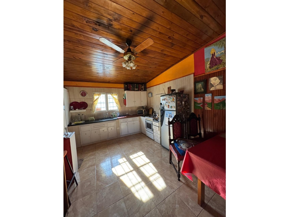 CASA DE TRES AMBIENTES - BARRIO EL JARDIN DE STALLA MARIS
