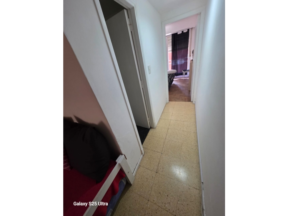 DPTO DE DOS AMBIENTES A LA CALLE CON BALCON - FALUCHO Y CORRIENTES - 6