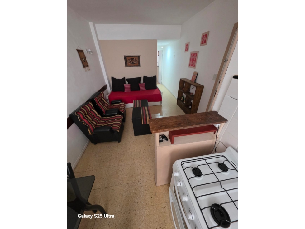 DPTO DE DOS AMBIENTES A LA CALLE CON BALCON - FALUCHO Y CORRIENTES - 4