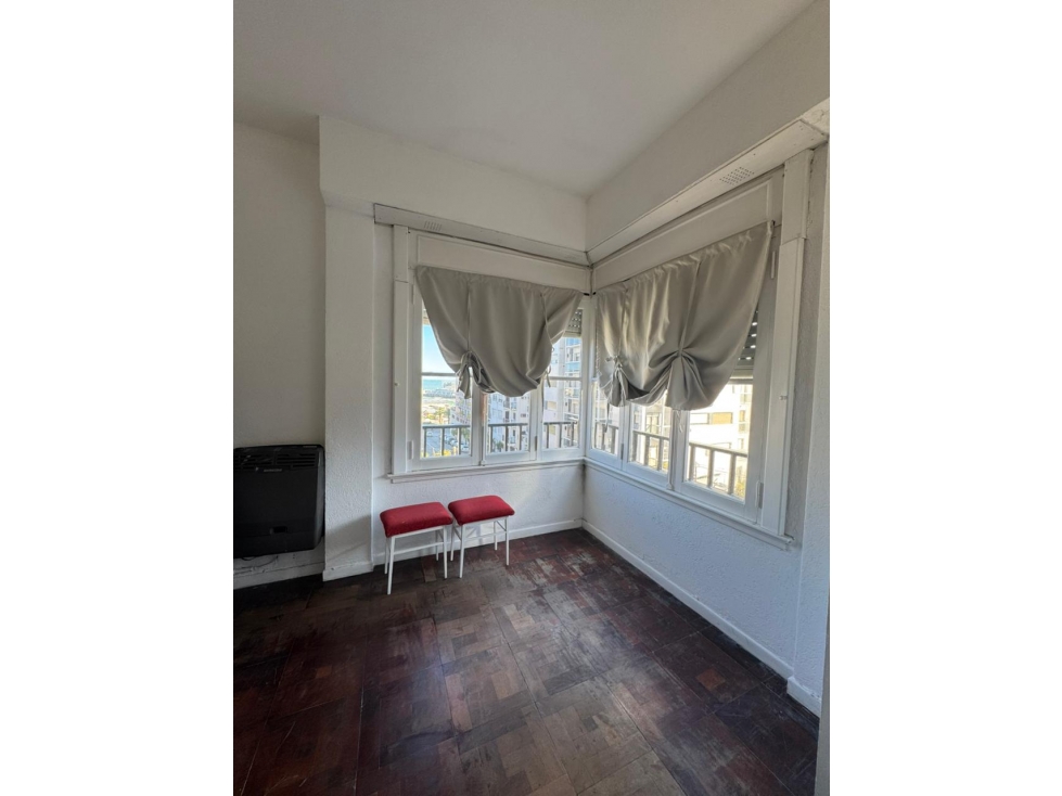 DEPARTAMENTO DE 2 AMBIENTES A LA CALLE CON VISTA A MAR — foto 3