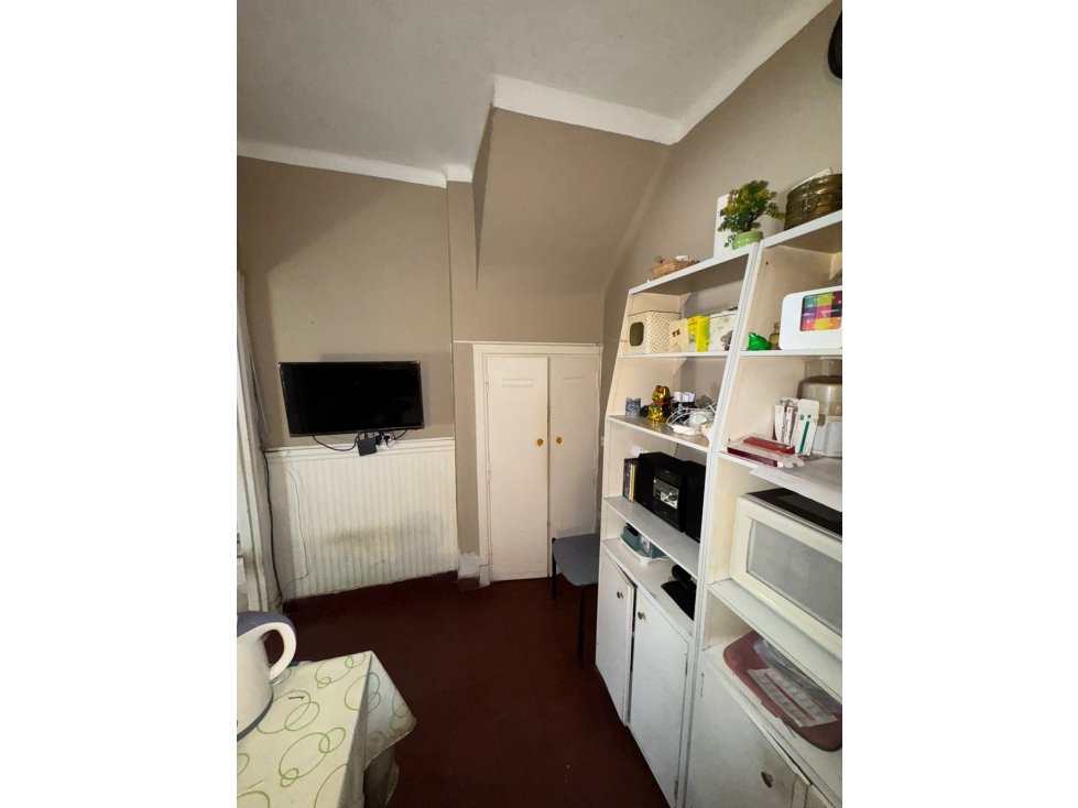 CHALET DE 4 AMBIENTES - OLAZABAL Y MAIPU - BARRIO POMPEYA — foto 5