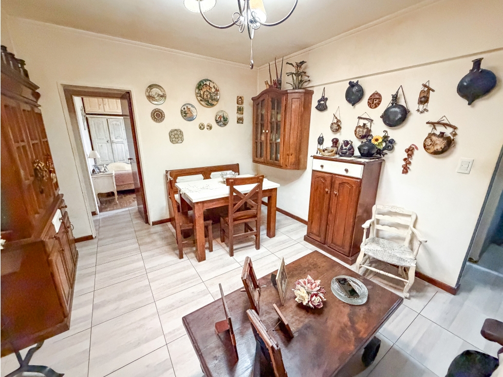 3 AMBIENTES CON PATIO. RIVADAVIA Y SAN LUIS. - 3