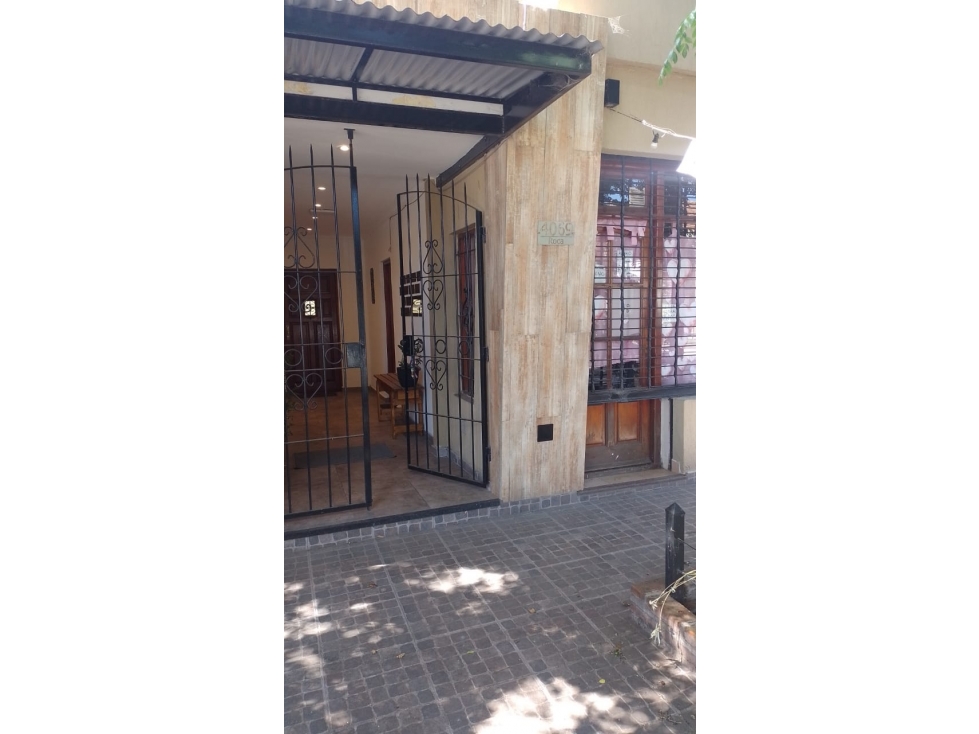 Local Comercial Zona Facultad Funes - 1