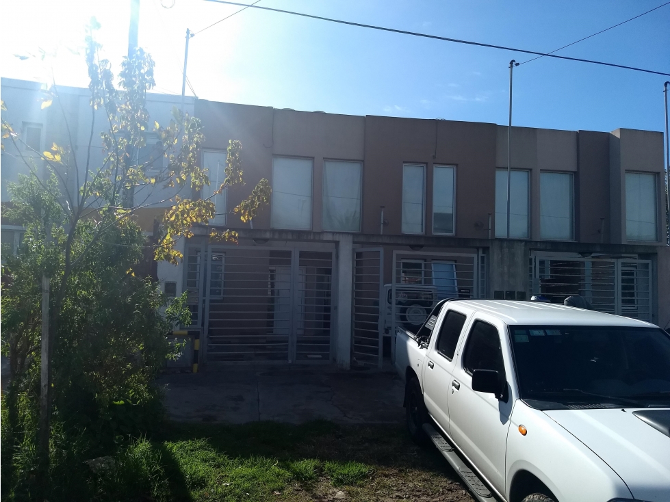 Dúplex Tres Ambientes Punta Mogotes Y Espacio Guardacoche