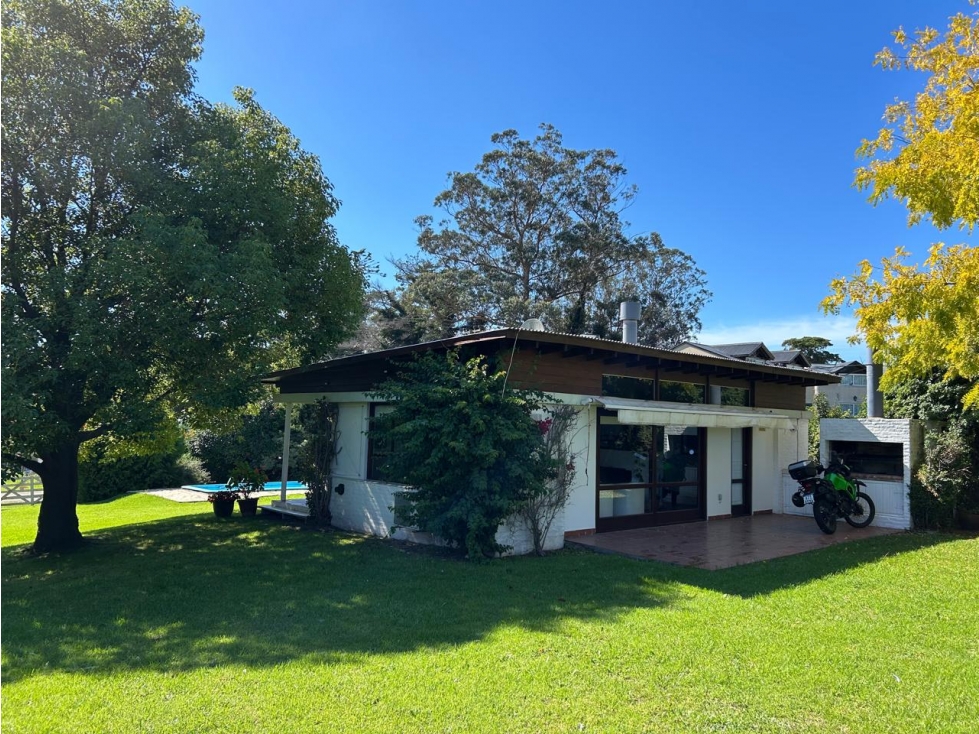 Casa En Los Acantilados Con Pileta Pegada Al Golf