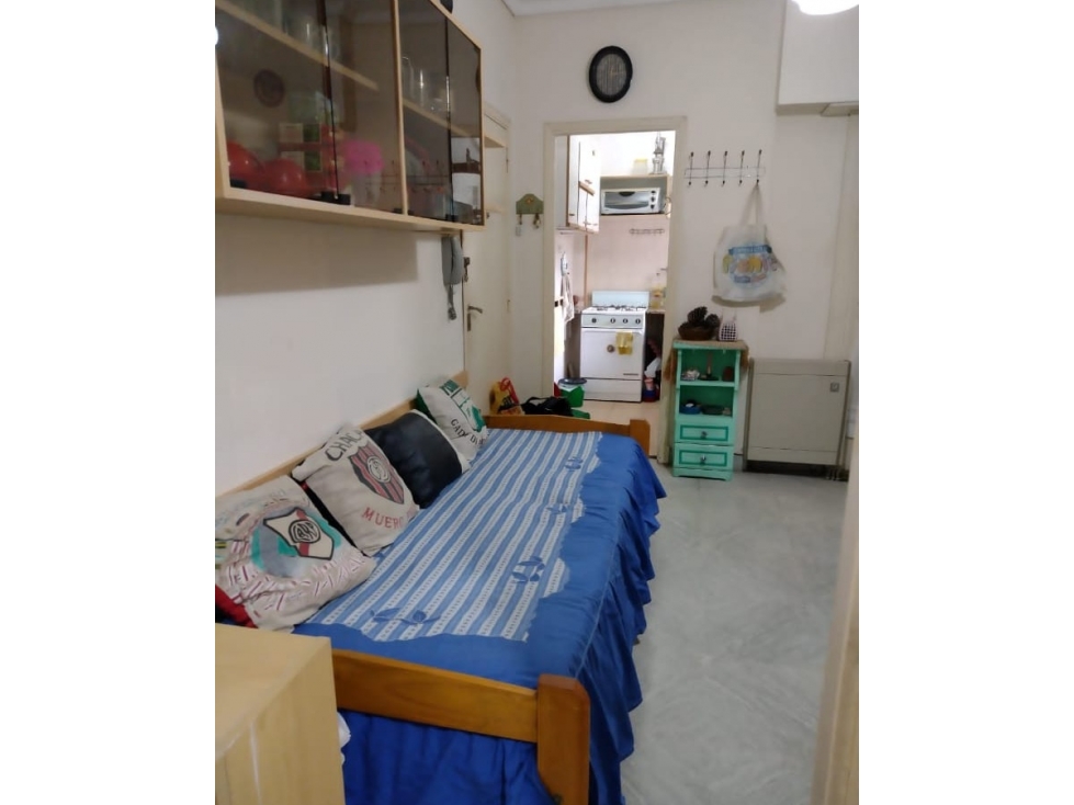 Departamento Dos Ambientes Con Espacio Guarda Coche