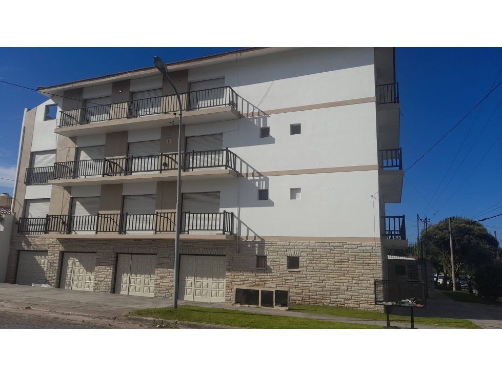 Departameno Tres Ambientes y Cochera — foto 2