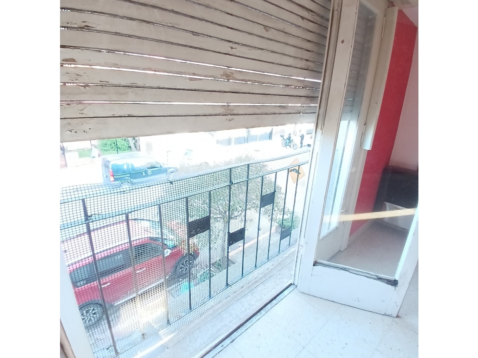 VENTA CHALET 3 AMB. EN PLANTA ALTA CON GARAGE DON BOSCO AL 1900 - 4