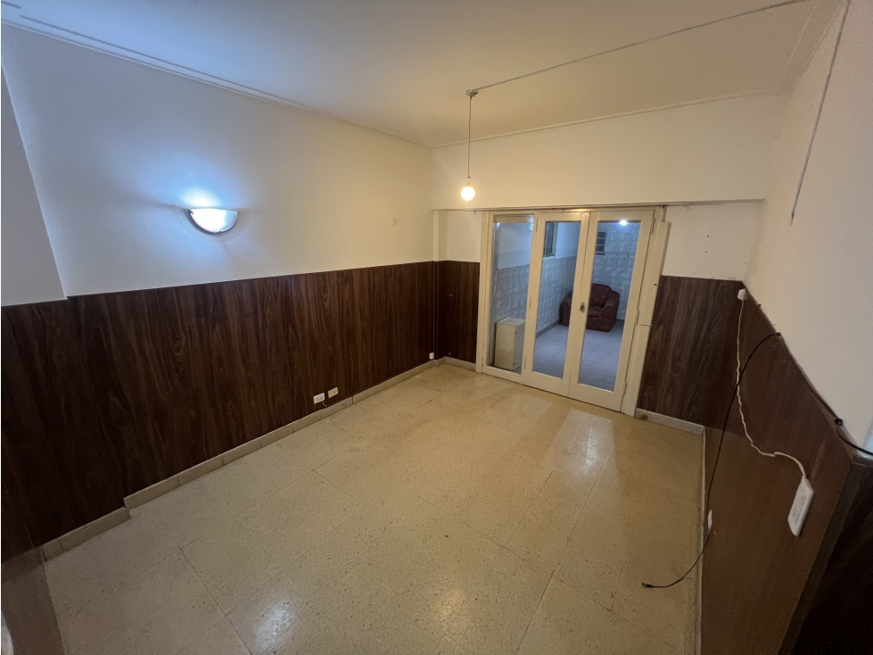 Departamento 2 amb. c/dependencia. Zona Aldrey