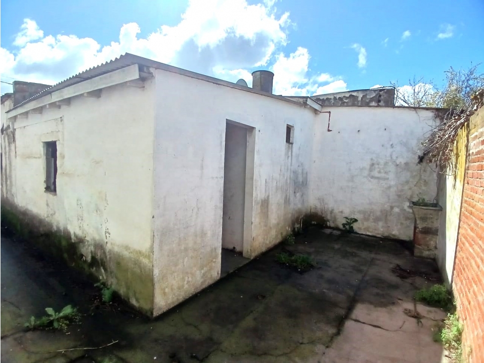 VENTA LOTE DE 8,66x34 CON CASA A RECICLAR O DEMOLER Don Bosco 2.838 — foto 3