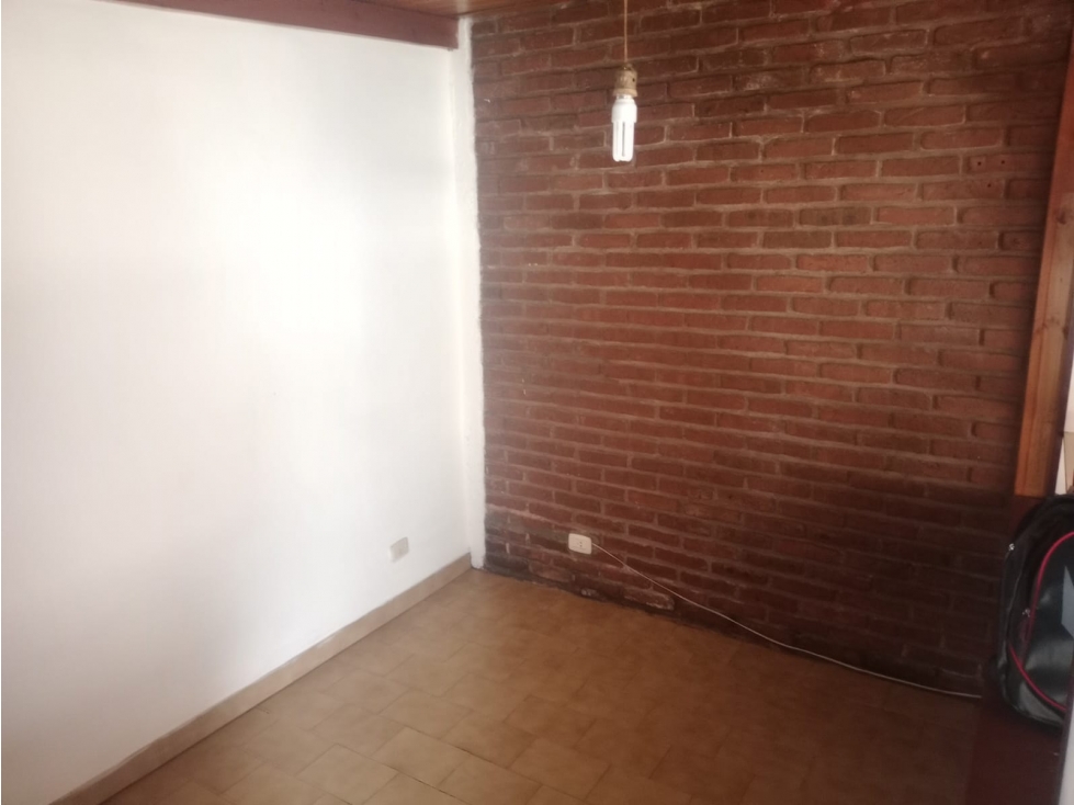 VENTA PH 1 AMBIENTE DIVISIBLE PATIO PB BARRIO LAS AMERICAS facilidades — foto 2