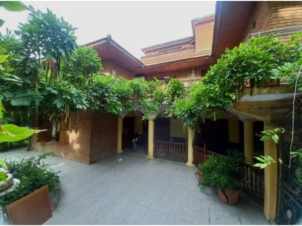 VENTA CHALET 6 AMB APTO RESIDENCIAL O PROFESIONAL ZONA VILLA PRIMERA - 1