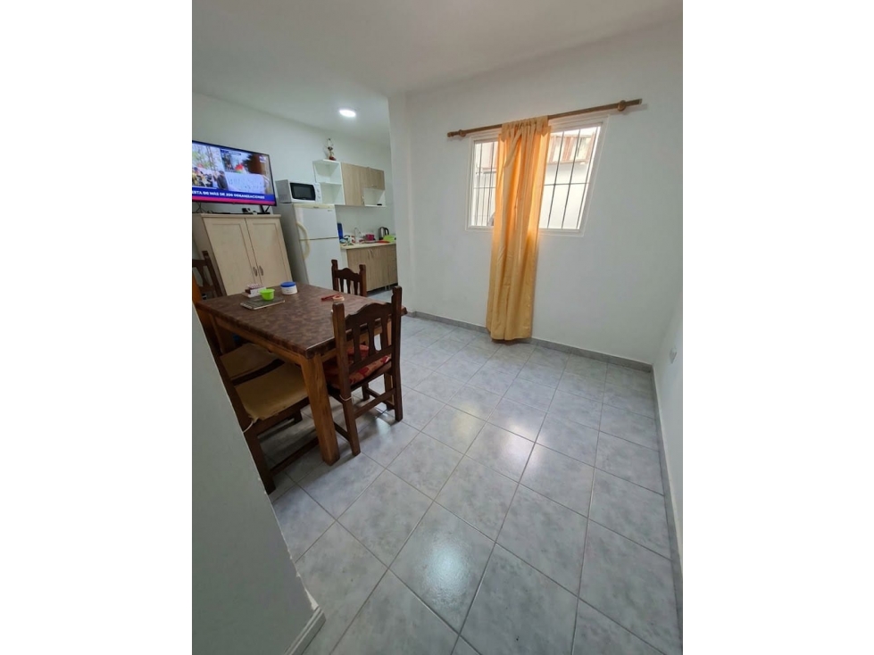 VENTA PH 2 AMB. PLANTA BAJA, PATIO Uruguay casi Colon Z/ DON BOSCO