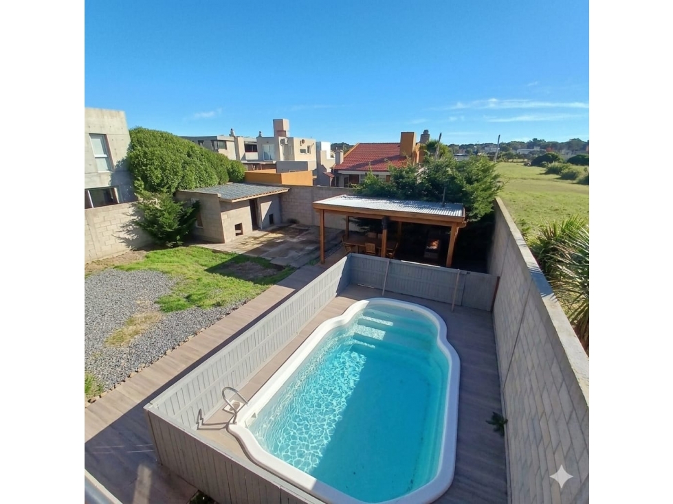 VENTA ESPECTACULAR CASA FRENTE AL MAR, PARQUE, PISCINA , LA CALETA - 6