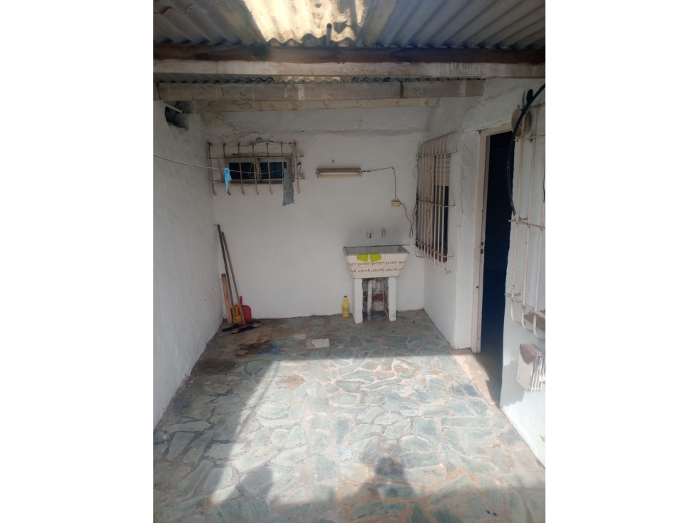 VENTA PH 1 AMBIENTE DIVISIBLE PATIO PB BARRIO LAS AMERICAS facilidades — foto 4