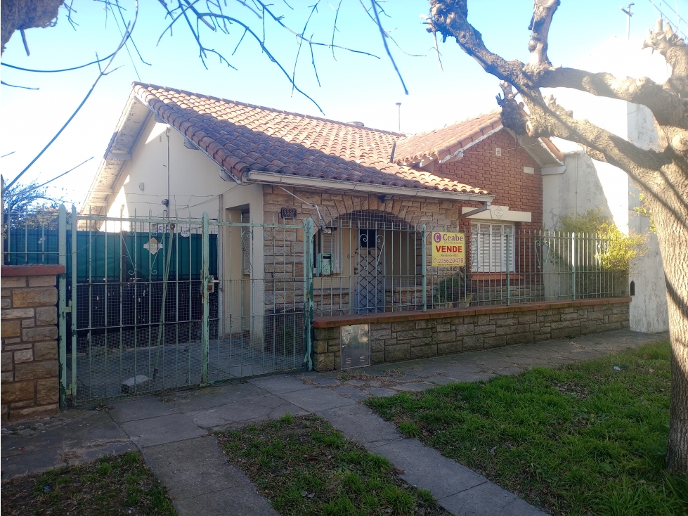 Chalet 3 amb., parque, quincho, trotadora.