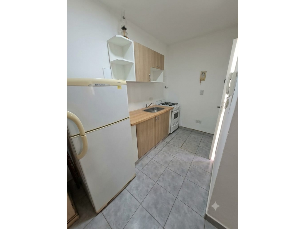 VENTA PH 2 AMB. PLANTA BAJA, PATIO Uruguay casi Colon Z/ DON BOSCO — foto 2