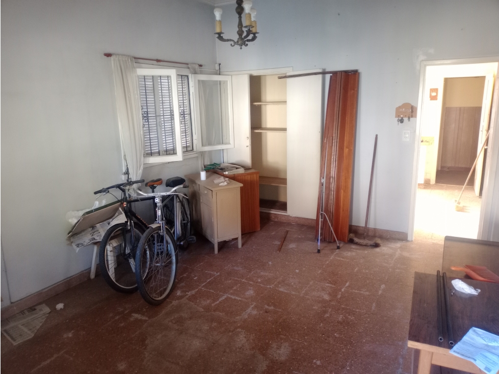 Chalet 3 amb., parque, quincho, trotadora. — foto 3