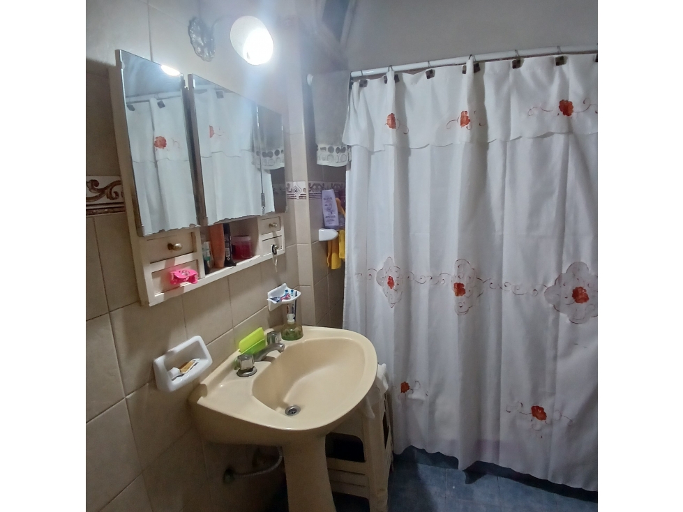 VENDO PH 3 AMBIENTES CON PATIO EN PLANTA BAJA 114 M2 ZONA SAN JUAN — foto 5