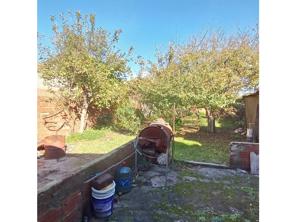 GALPON EN VENTA SOBRE LOTE DE 440 M2 COLON 6450 - 6