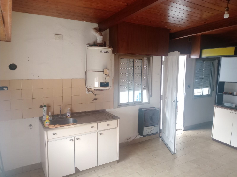 VENTA PH 1 AMBIENTE DIVISIBLE PATIO PB BARRIO LAS AMERICAS facilidades — foto 5