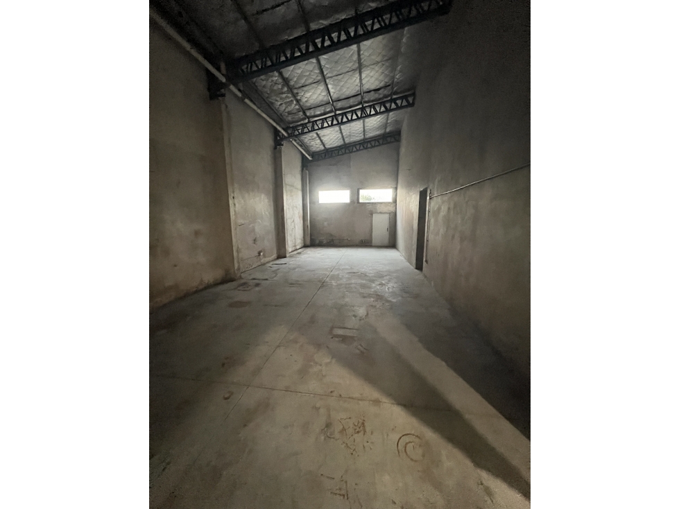 Galpon 120 m2 Rawson al 6500 - 3