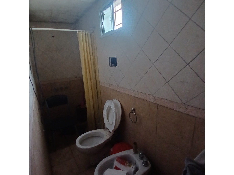 VENTA LOTE CON LOCAL Y VIVIENDA A RECICLAR O DEMOLER MORENO 4756 — foto 5