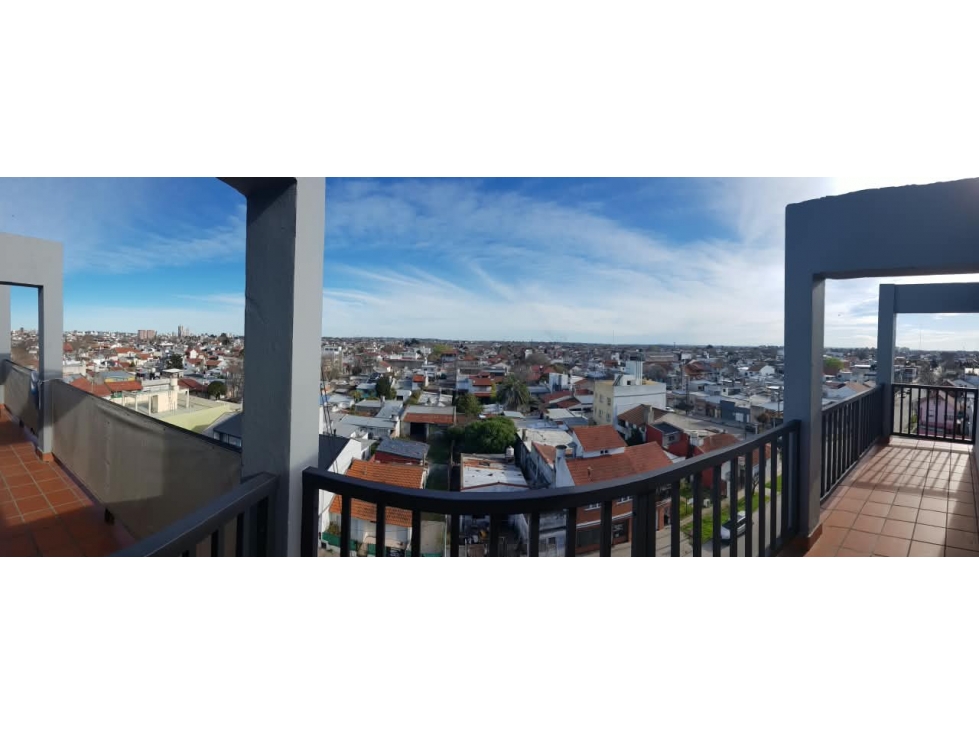 IMPECABLE DEPARTAMENTO 2 AMBIENTES CON ESPACIO DE COCHERA EN VENTA