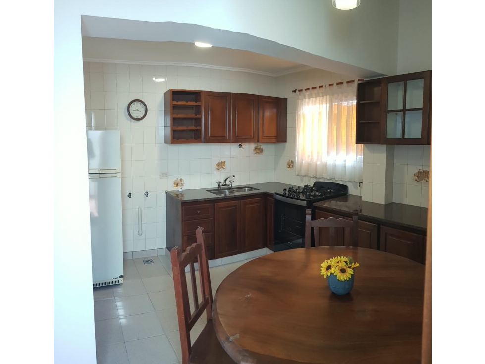 IMPECABLE DEPARTAMENTO 2 AMBIENTES CON ESPACIO DE COCHERA EN VENTA — foto 4