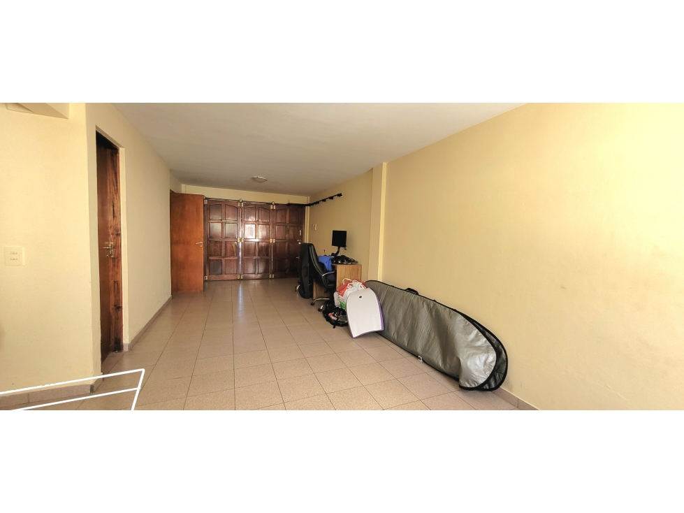 DUPLEX 4 AMB. CON GARAGE Y PATIO CON PARRILLA — foto 2