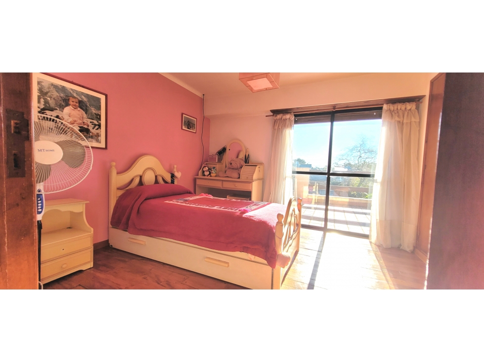 IMPECABLE CHALET 4 AMB. A/CREDITO PARQUE, GGE DOBLE QUINCHO C/PARRILLA — foto 6