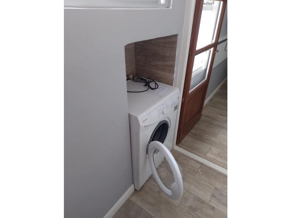 VENTA 2 AMB. CON DEPENDENCIA CALLE BALCON APTO CREDITO - 5