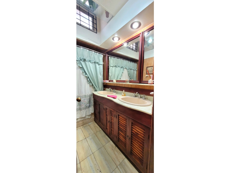 VENTA CHALET 4 AMBIENTES BARRIO POMPEYA - 5