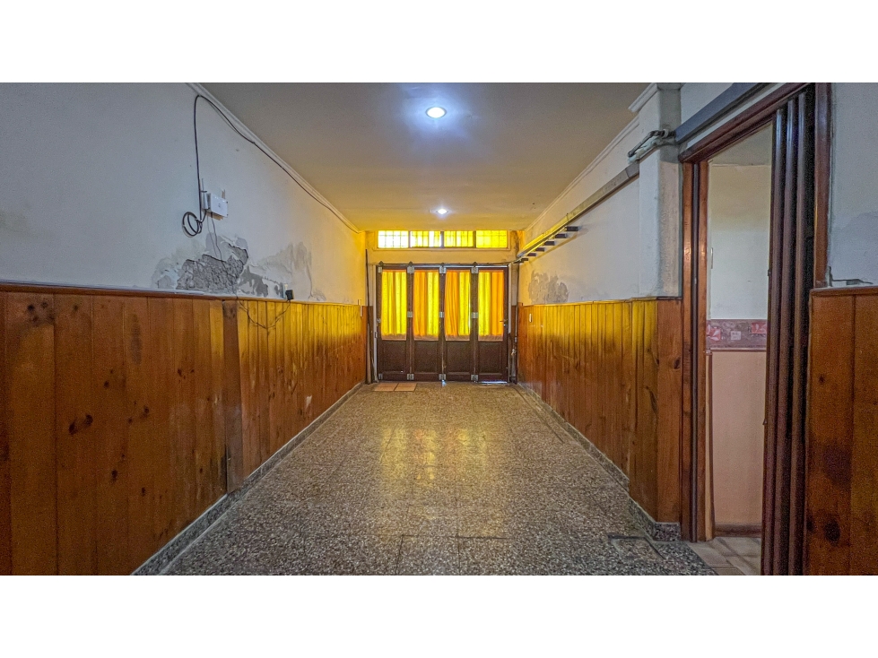 VENTA CASA AMERICANA A REFACCIONAR + DPTO 2 AMBIENTES Bº LAS AVENIDAS - 6