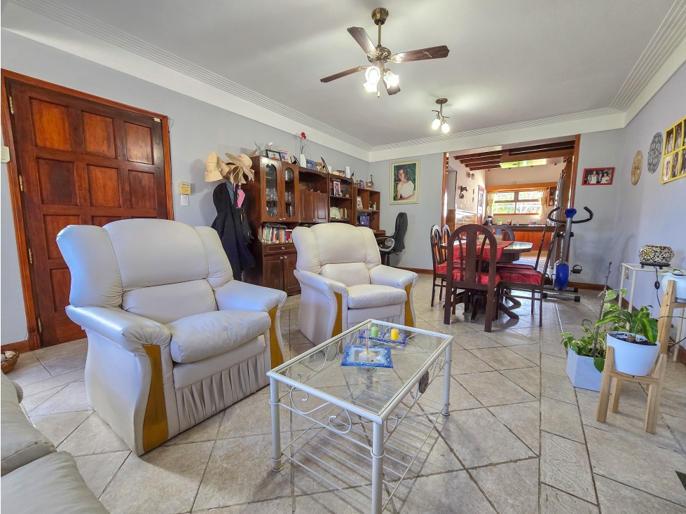 Chalet 4 amb. garage, parque- Ap. crédito - Guanahani y Int. Vignolo - 4
