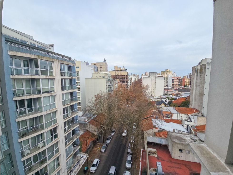 Departamento 2 amb. con balcón y espacio p/ auto - Gascón y San Luis - 6