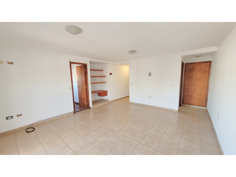 Departamento 2 amb. amplio, externo - Roca y San Juan - 5