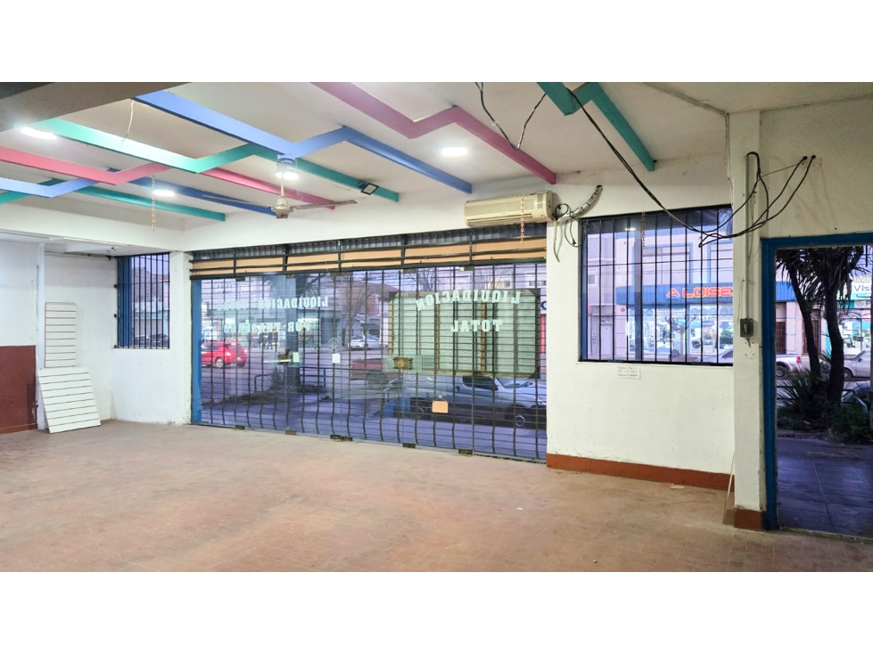 Local 213m2 - Apto crédito - Av. Jacinto Peralta Ramos y Puán — foto 6