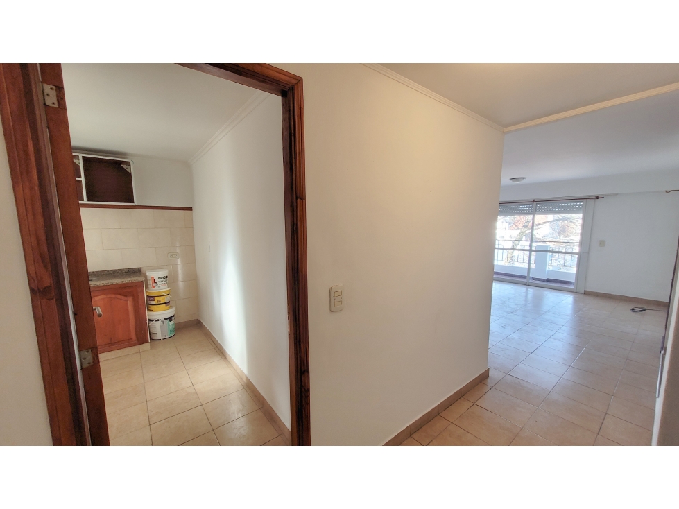 Departamento 2 amb. amplio, externo - Roca y San Juan - 6