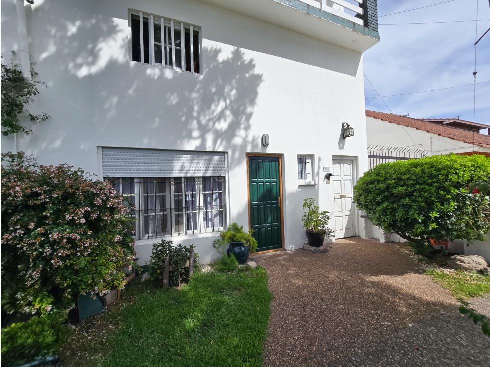 Casa 3 amb c/garage + 3 Departamentos.- Mateotti y Hernandarias — foto 4