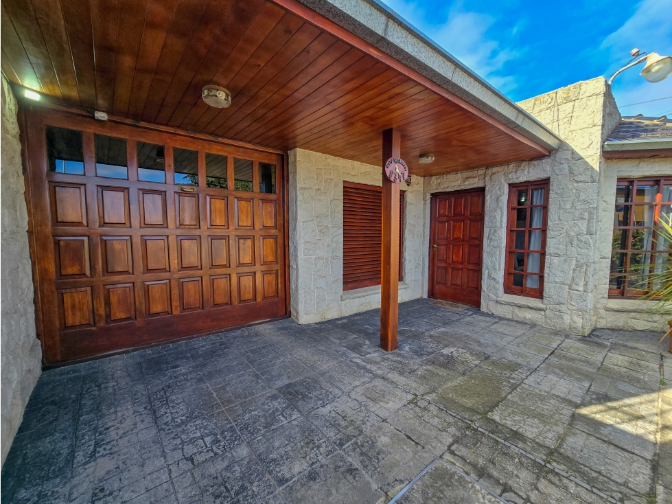 Chalet 4 amb. garage, parque- Ap. crédito - Guanahani y Int. Vignolo - 3