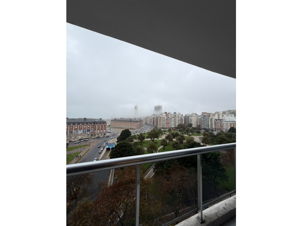Departamento 2 amb. c/ balcón terraza, vista al mar - Bs. As. y Moreno - 3