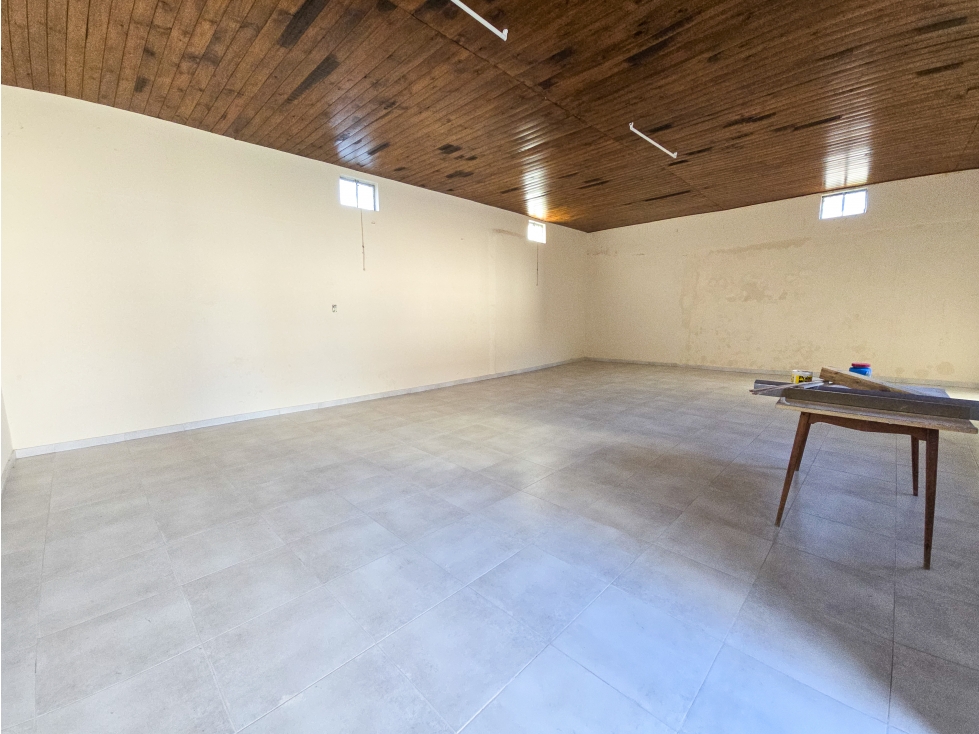 Deposito 80m2 - Roca e Italia - 2