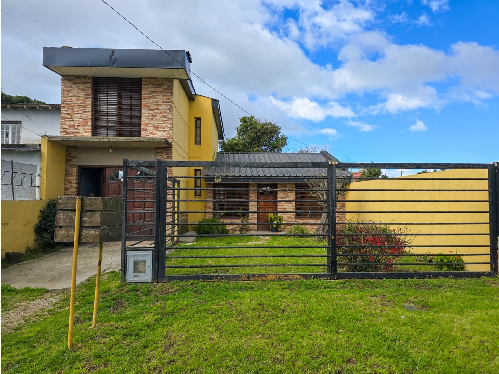 En block: Casa 4 amb.+ Monoambiente. Ap. crédito- Paraguay y Necochea