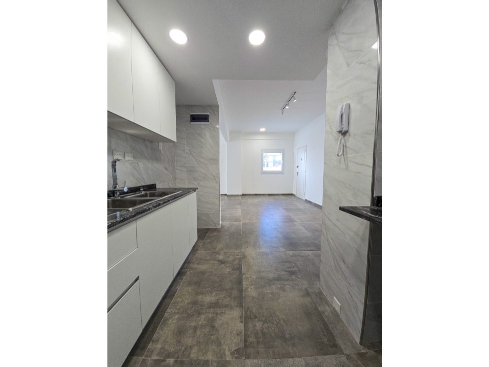 Departamento 3 amb. - Reciclado - Plaza Mitre - La Rioja y Av. Colon — foto 6