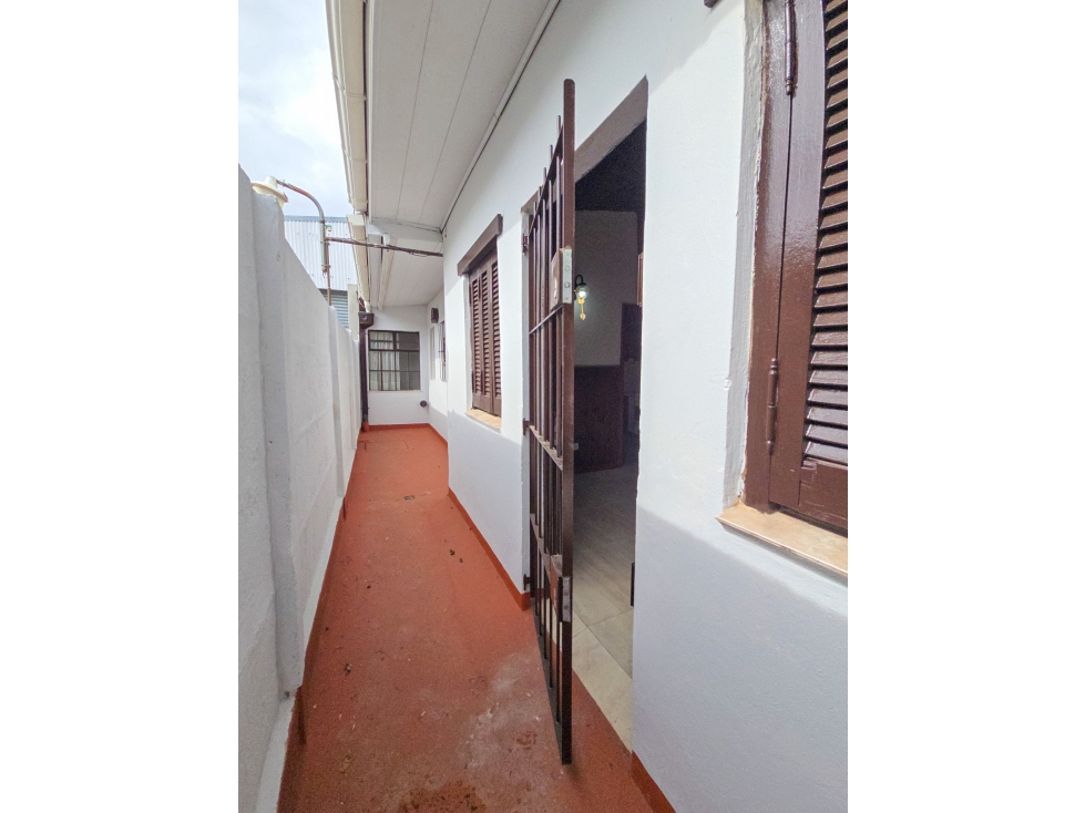 PH departamento 2 amb. con patio - Roca y San Juan - 4
