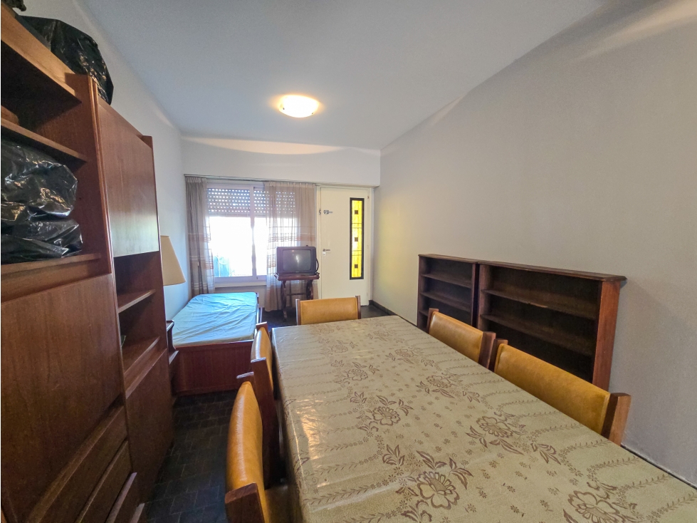 Dúplex 4 amb. con patio y e/ para vehículo - French y Funes — foto 4