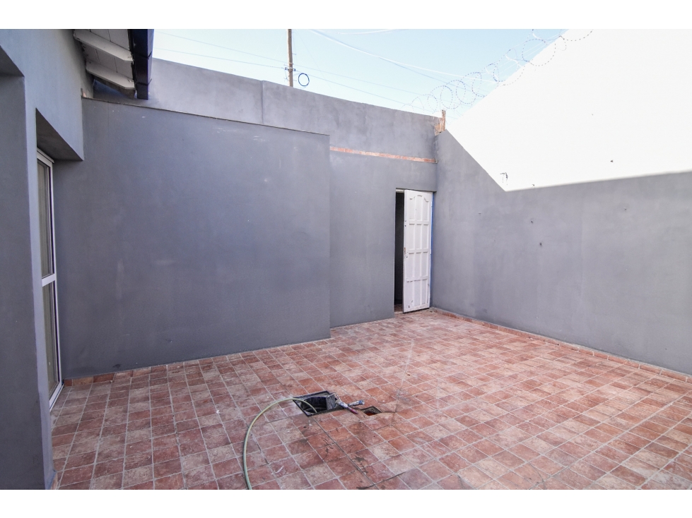 Chalet PH 3 amb. reciclado con patio y garage - Santa Fe y Larrea - 3