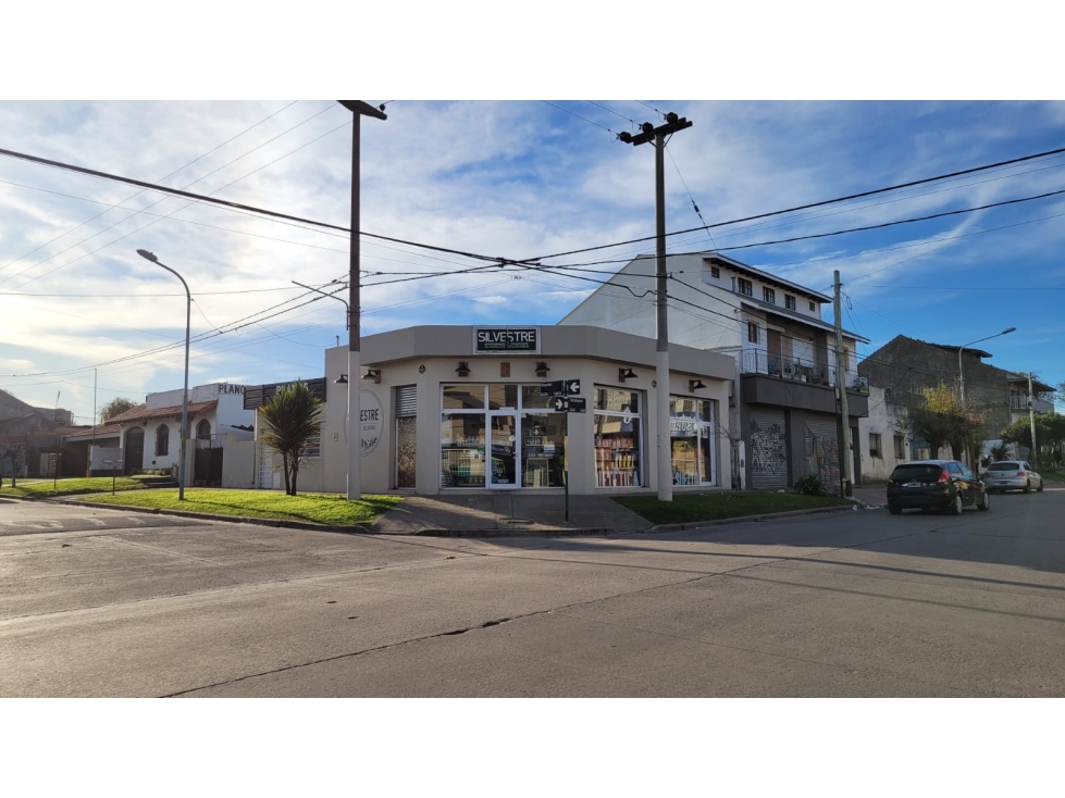 2 Locales + Casa de 3 amb. - Talcahuano y Rosales - 5