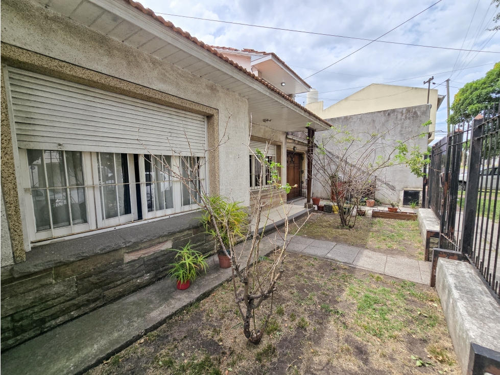 Chalet 3 amb con parque + Depto. 3 amb con garaje - C. Villar y Carasa - 2